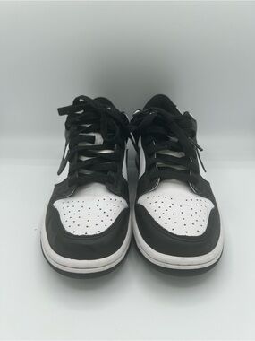 Nike Black and White (panda) Kids Low-Top Sneakers